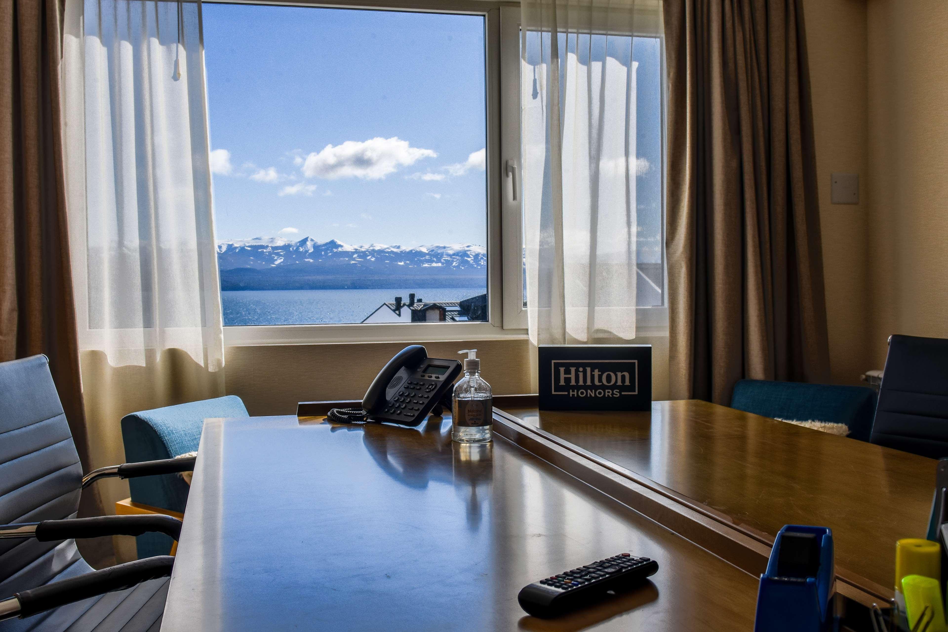 Hampton By Hilton Bariloche Hotel Bagian luar foto