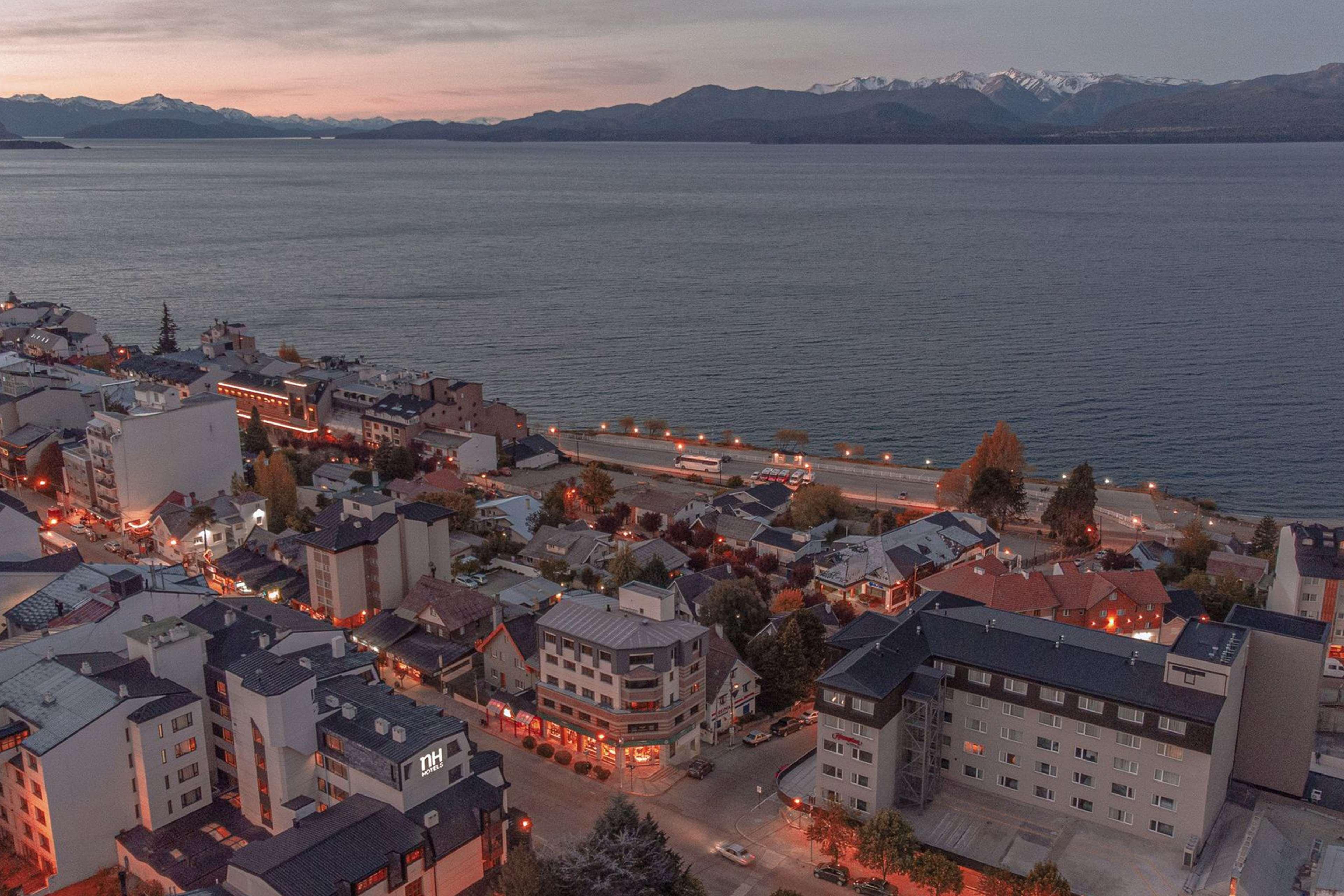 Hampton By Hilton Bariloche Hotel Bagian luar foto